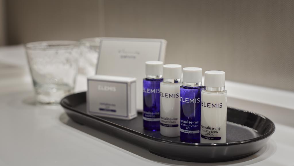 Plaza On The River London Luaran gambar Products by Elemis
