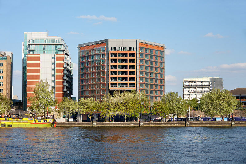 Plaza On The River London Luaran gambar The West India Quay development