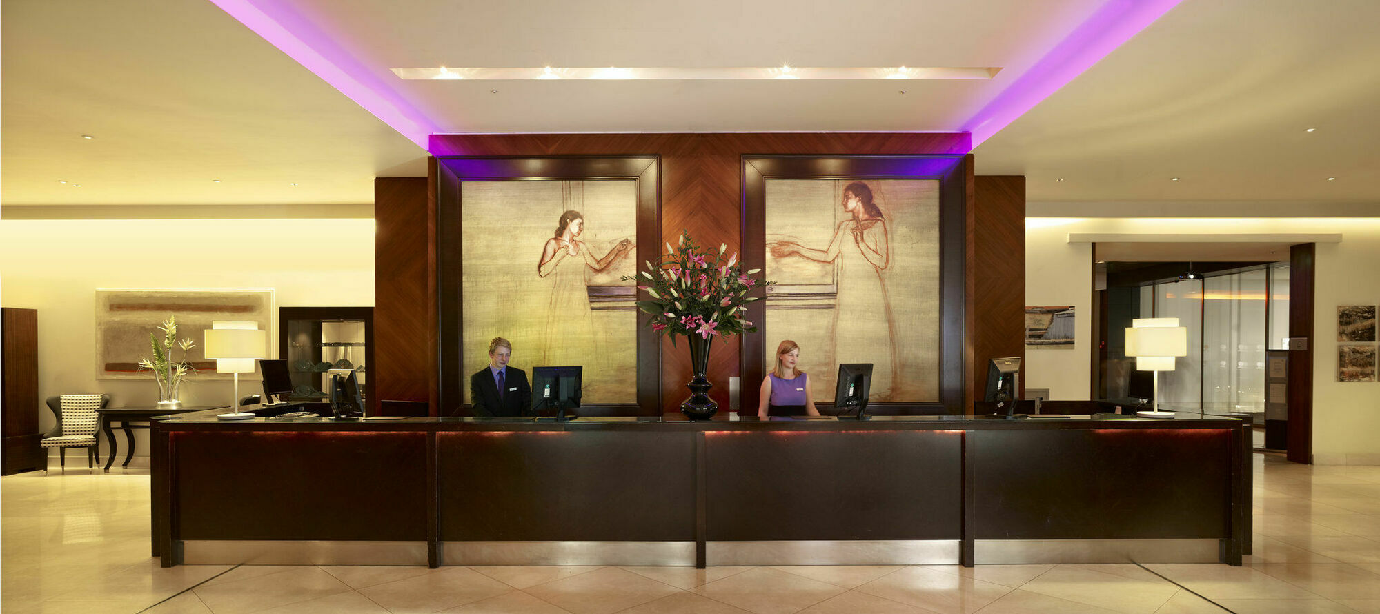 Plaza On The River London Luaran gambar The hotel's reception