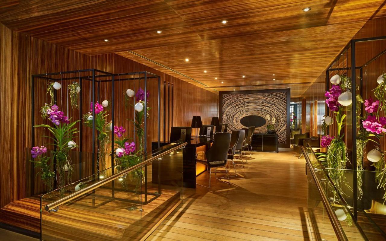Plaza On The River London Luaran gambar The interior of the club