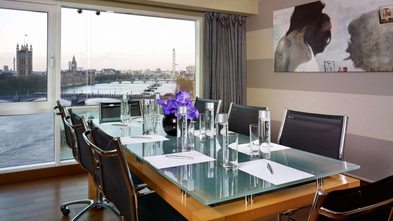 Plaza On The River London Luaran gambar A meeting room at the InterContinental London